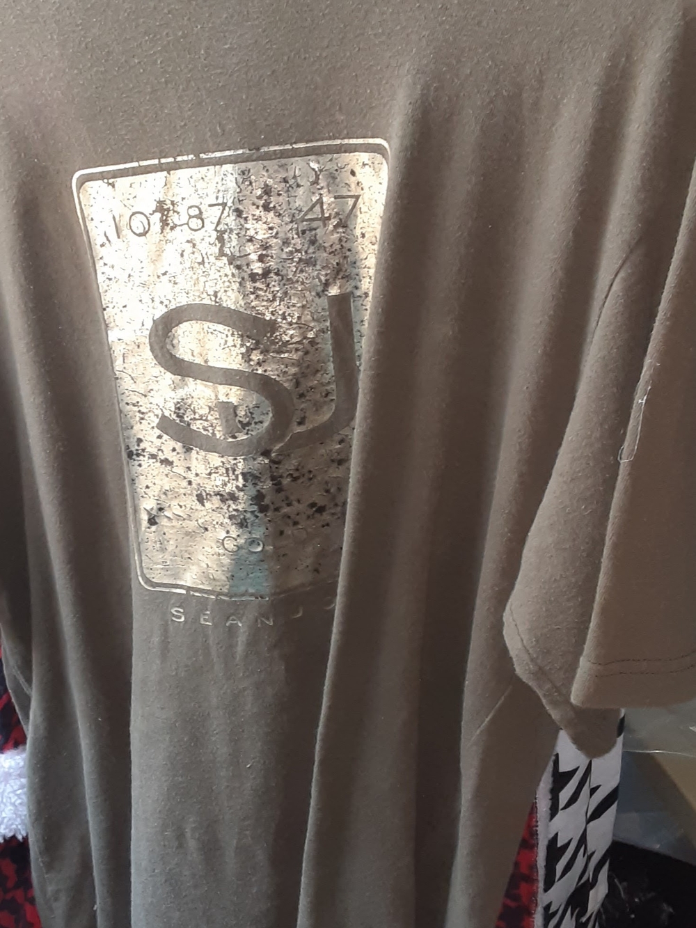 Sean John Graphic Logo Tee in Olive Green